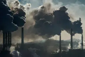 Smog polluting the air 